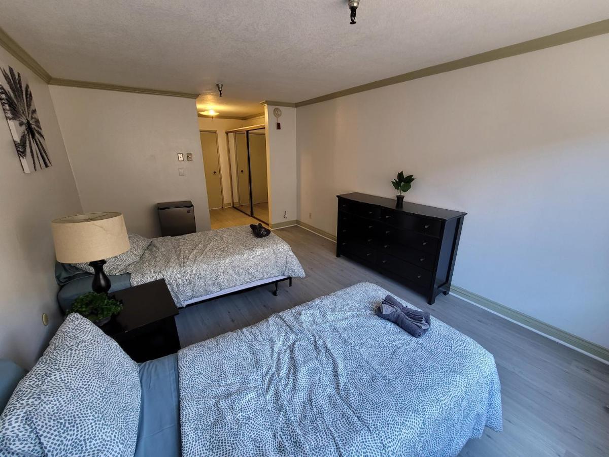 Hotel B11 La Lovely Double Deluxe Unit