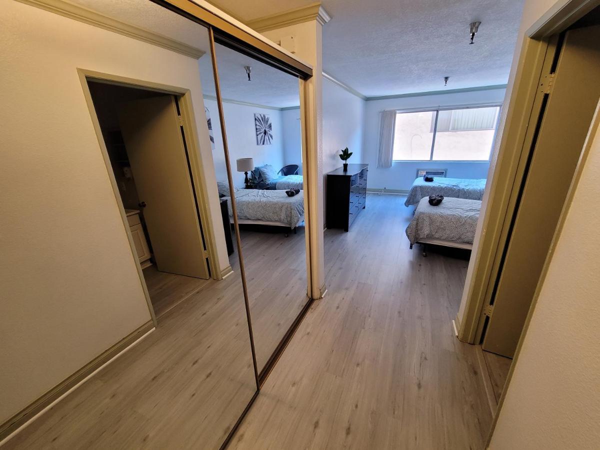 B11 La Lovely Double Deluxe Unit Hotel